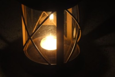 Laterne mit Kerzenlicht