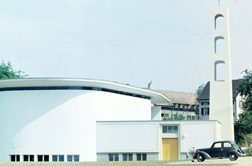 Neubau Kirche und Turm ohne Glocken