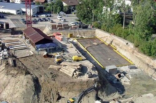 Baracke beim Bauplatz zwischen Migros und Coop